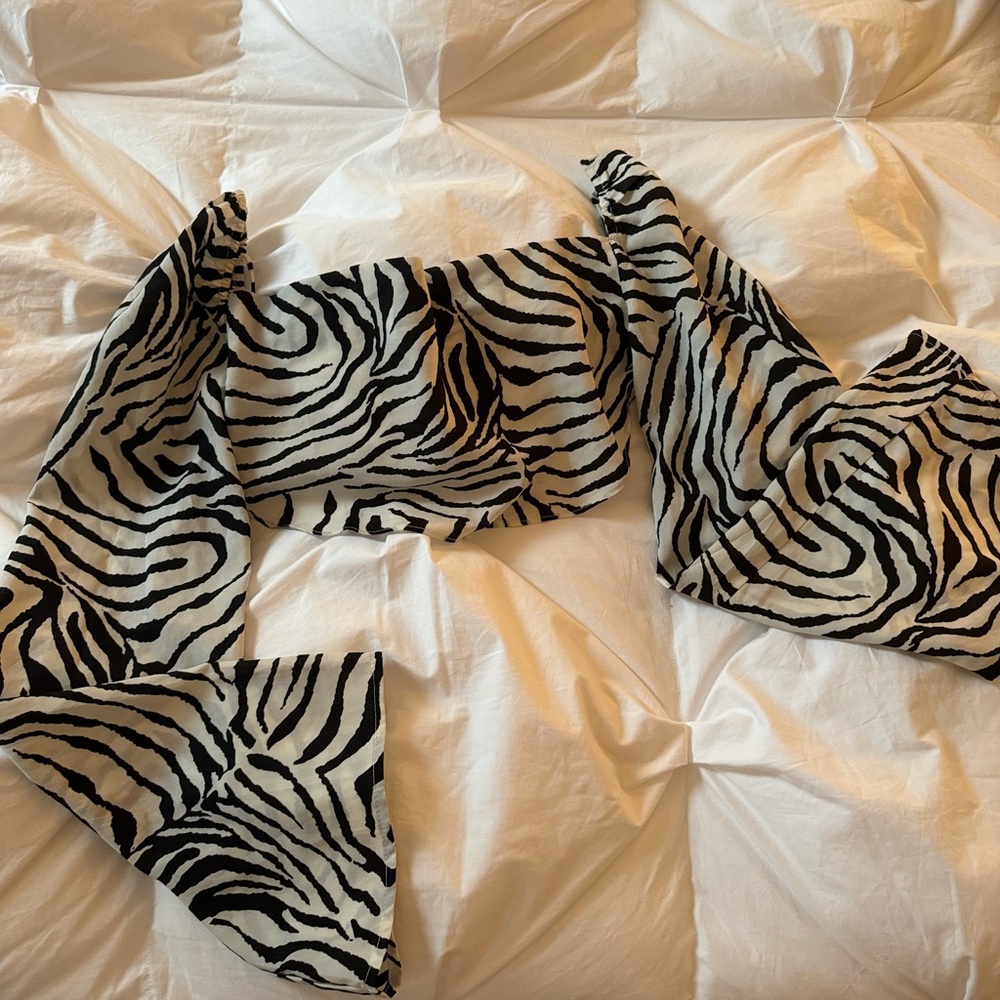 Flowy cowl neck zebra open back tie top